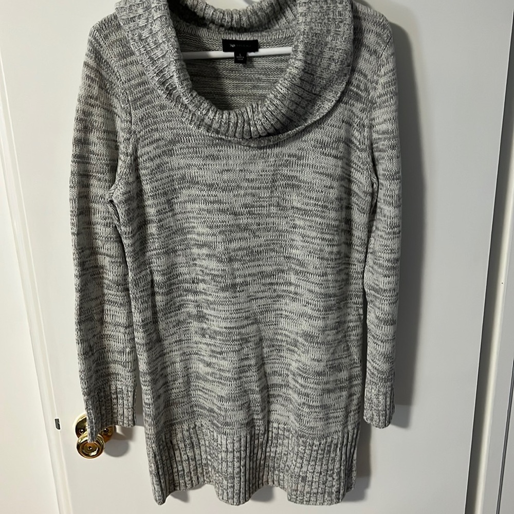 Women’s AB Studio Tunic Gray Sweater- Size Large